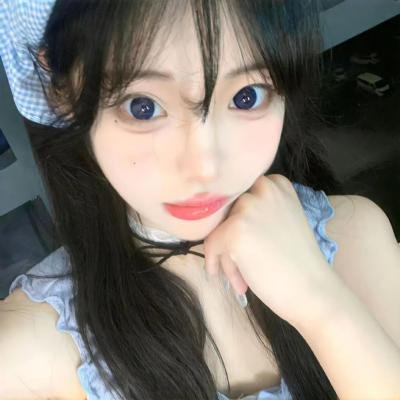 扬眉女导甘比茵